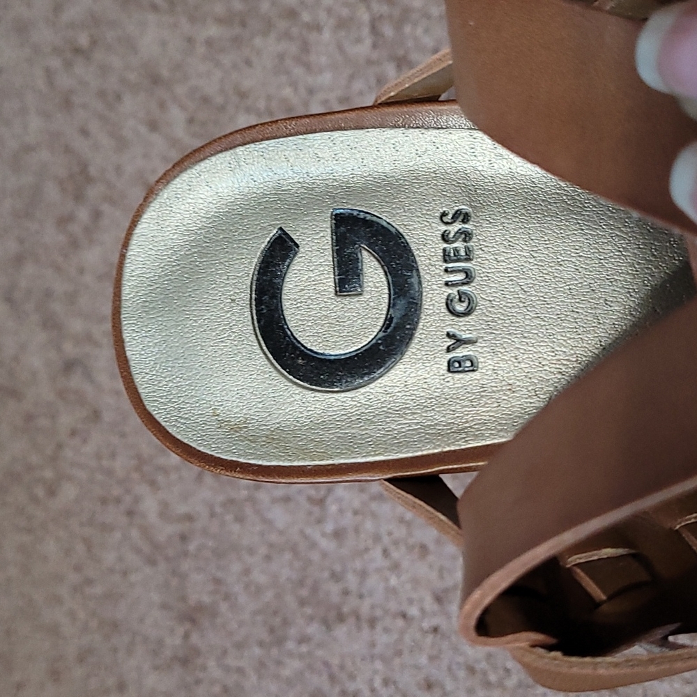 Sandals - Picture 7 of 8